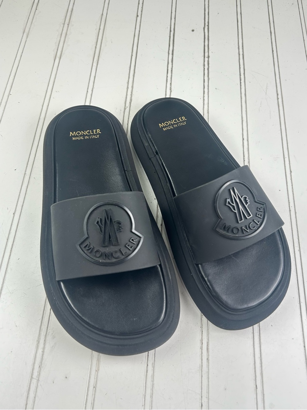 Moncler Black Logo-Embossed Rubber Slip-On Slides Women’s Size 38 US 8 - Picture 11 of 11